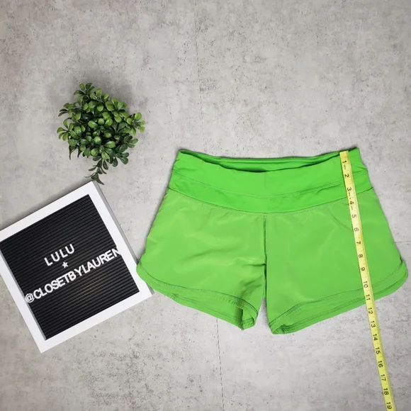 Lululemon Groovy Run Short - Picture 9 of 9